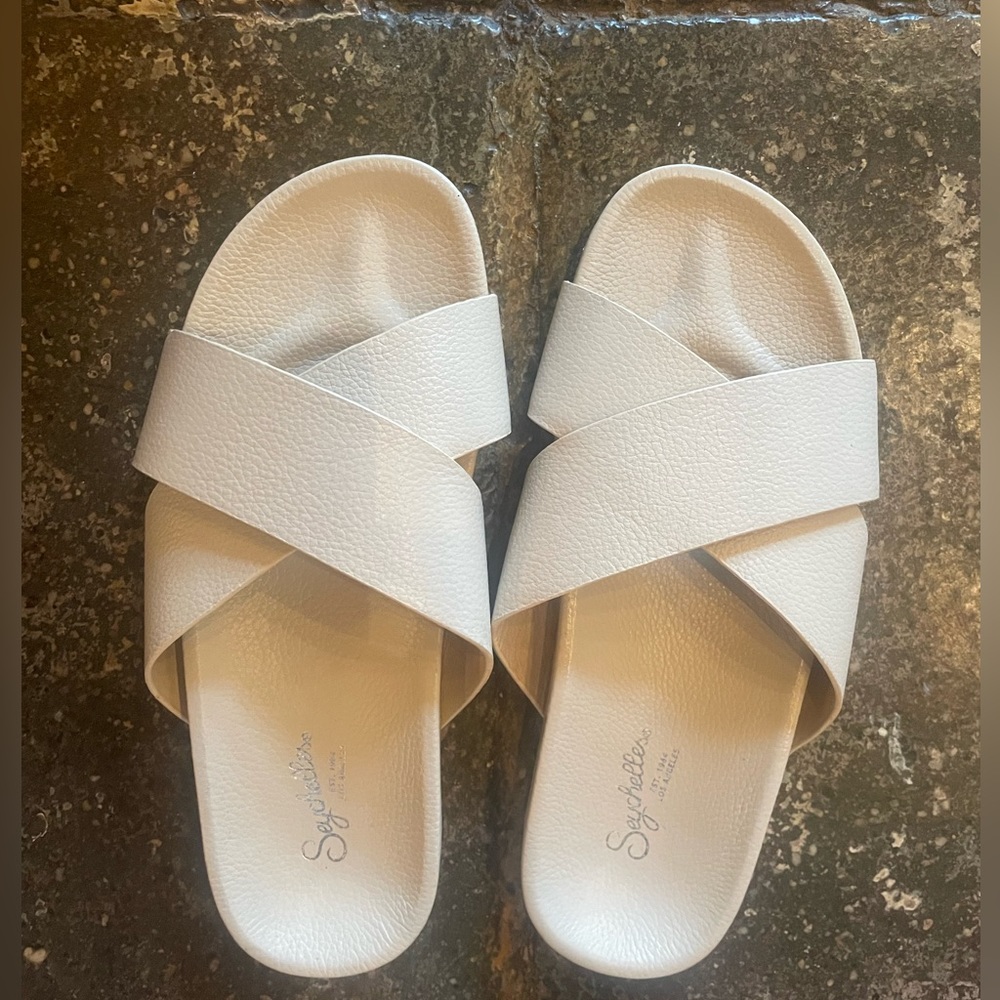 Seychelles // Lighthearted Sandal // Off White
